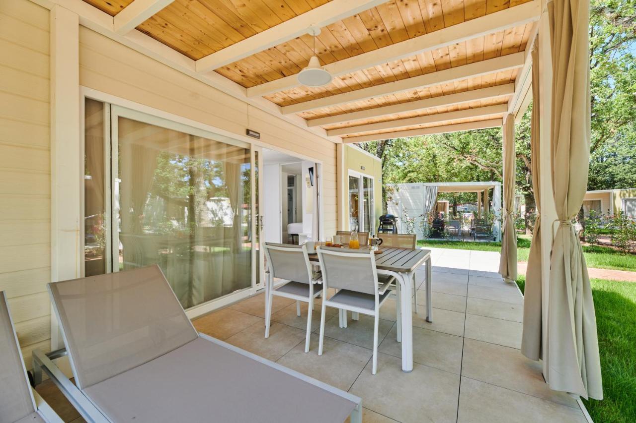 Camping Ulika Mobile Homes - Naturist Cervar-Porat Bagian luar foto