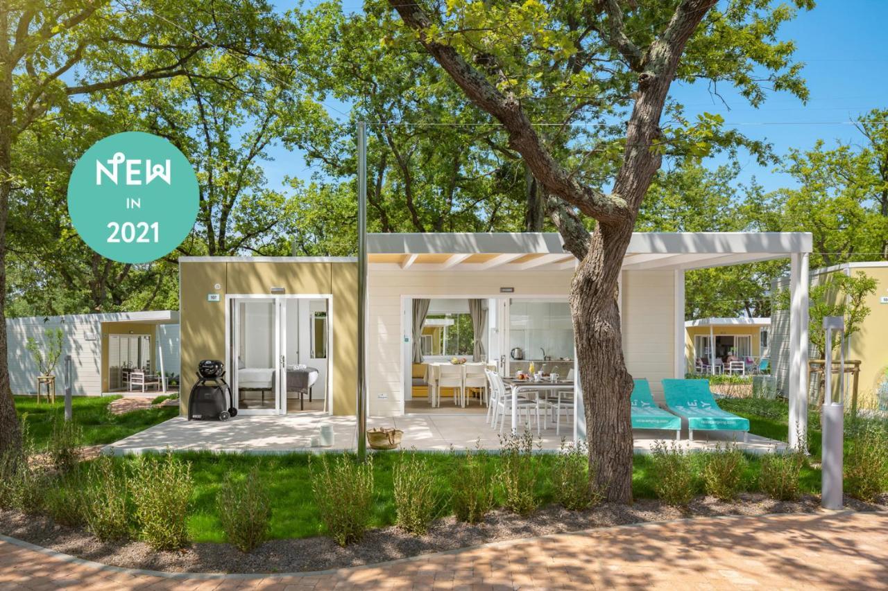 Camping Ulika Mobile Homes - Naturist Cervar-Porat Bagian luar foto
